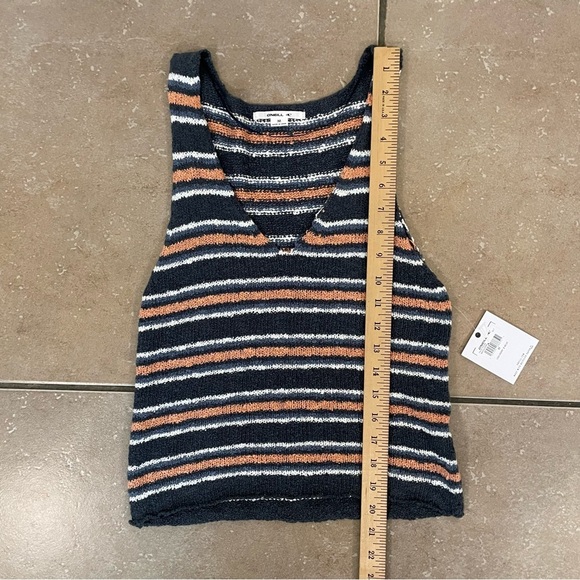 NEW O'Neill Montauk Stripe Knit Sweater Tank Top Slate Blue Grey Womens Medium - Picture 8 of 8